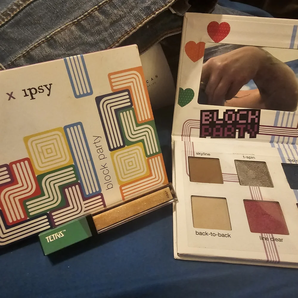 Ipsy Block Party Eyeshadow Palette
